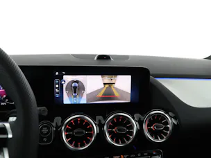 MERCEDES-BENZ GLA 220d 4M Swiss Star