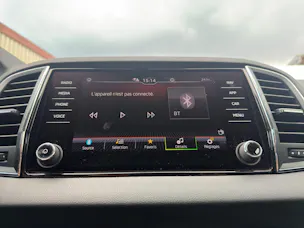 SKODA Karoq 1.5 TSI Ambition DSG