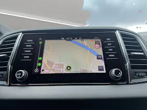SKODA Karoq 1.5 TSI Ambition DSG