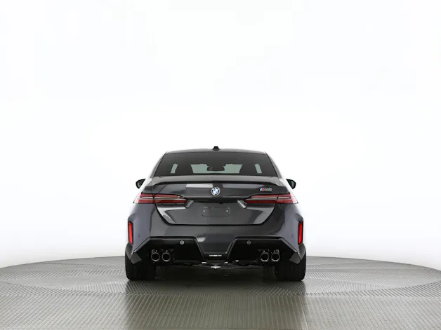 BMW M5 xDrive