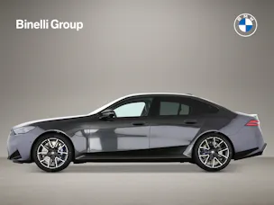 BMW M5 xDrive