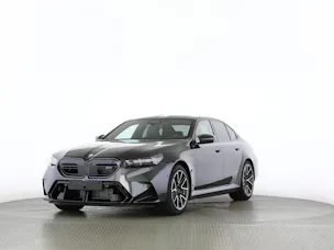 BMW M5 xDrive