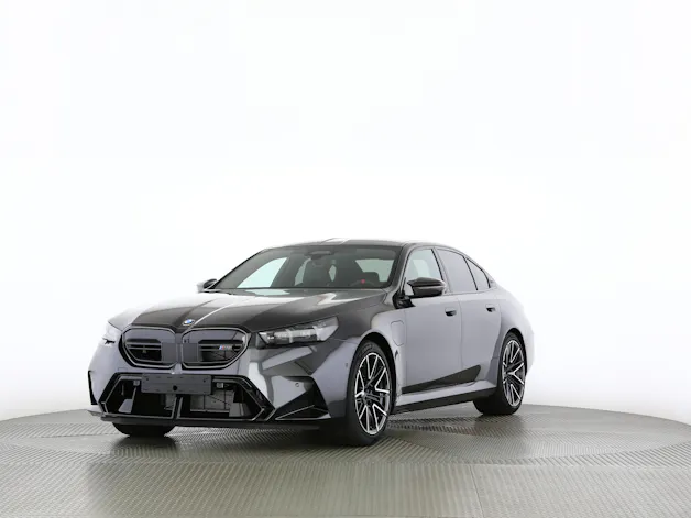 BMW M5 xDrive