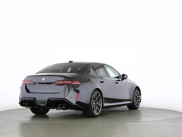 BMW M5 xDrive