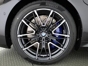 BMW M5 xDrive