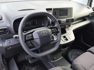 Toyota PROACE CITY Van L1 52KWh Active