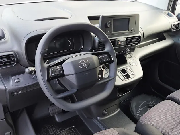 Toyota PROACE CITY Van L1 52KWh Active