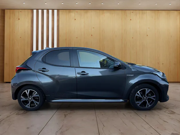 Toyota Yaris 1.5 VVT-i HSD Trend