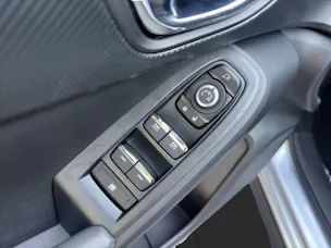 Subaru Crosstrek 2.0i e-Boxer Swiss Plus