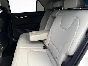 https://vehicle.imgix.net/4428943/fbab41ba-138a-4e13-a739-fd0d9cd8f7c9.jpg