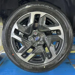 Subaru Forester Station 2.0i e-Boxer Swiss Plus