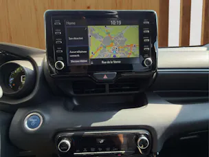 Toyota Yaris 1.5 VVT-i HSD Trend