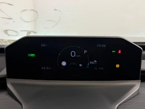 https://vehicle.imgix.net/4428980/30133c41-130a-4db6-89d5-6940438c2ded.jpeg