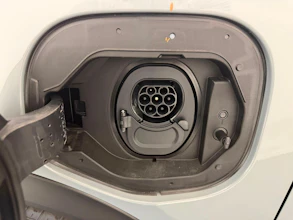 https://vehicle.imgix.net/4428980/35e734cf-b475-4617-8e1b-bf3dcc044425.jpeg