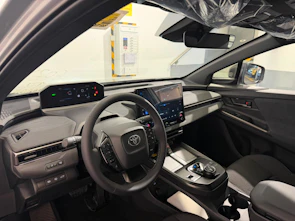 image du véhicule TOYOTA C-HR+ Style