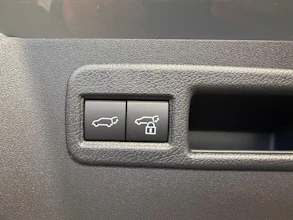 https://vehicle.imgix.net/4428980/55c6ef6c-a273-4c85-92d3-52cadd59e5a5.jpeg