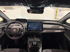 https://vehicle.imgix.net/4428980/5b0f9498-2c3f-4238-b515-a4ef8e72b7c8.jpeg