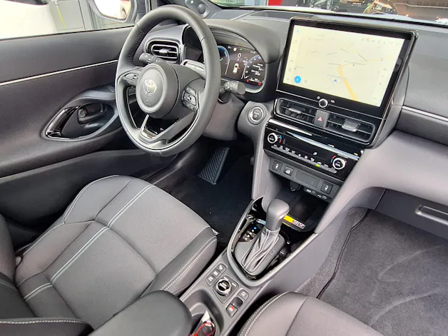 Toyota Yaris Cross 1.5 VVT-i HSD Premium AWD-i