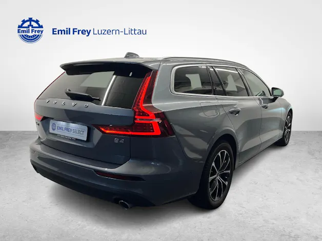 VOLVO V60 2.0 B4 Momentum