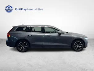 VOLVO V60 2.0 B4 Momentum