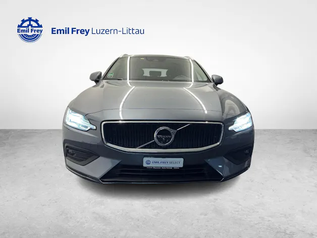 VOLVO V60 2.0 B4 Momentum