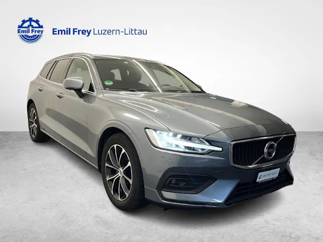 VOLVO V60 2.0 B4 Momentum