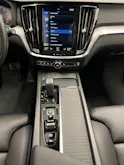 VOLVO V60 2.0 B4 Momentum
