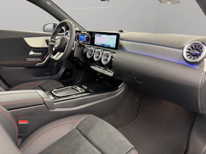 https://vehicle.imgix.net/4428999/10362db2-cd12-40b5-a0de-caa9c4b8b05e.jpg