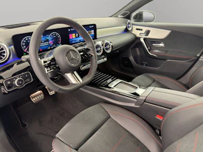 https://vehicle.imgix.net/4428999/119086bd-f3e2-4f3b-931a-991434b2491a.jpg