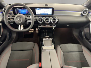 https://vehicle.imgix.net/4428999/3d819232-367f-4086-b39d-5fcf27e86d6d.jpg