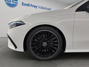 https://vehicle.imgix.net/4428999/b6755545-a061-41a3-9f70-79586a194dff.jpg