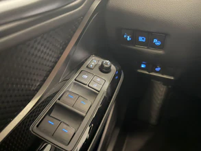 https://vehicle.imgix.net/4429004/bc8bd8a4-046e-4d2a-a5ee-783266f8cd4f.jpeg