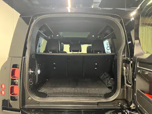 Land Rover Defender 110 2.0 P400e X-Dynamic SE