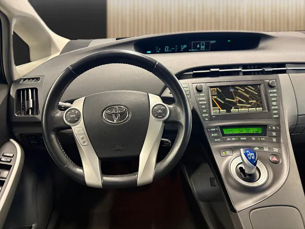 Toyota Prius 1.8 VVTi HSD Sol
