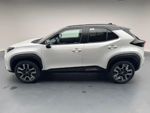 Fahrzeugbild TOYOTA Yaris Cross 1.5 VVT-i HSD Premium AWD-i