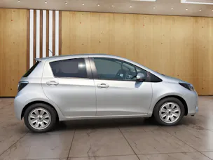Toyota Yaris 1.5 VVT-i HSD Sol Premium