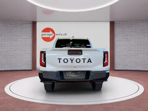 Toyota Hilux Double Cab.-Pick-up 2.8 D-4D MHEV 204 Invincible