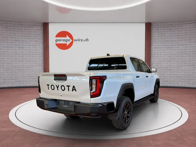 Toyota Hilux Double Cab.-Pick-up 2.8 D-4D MHEV 204 Invincible