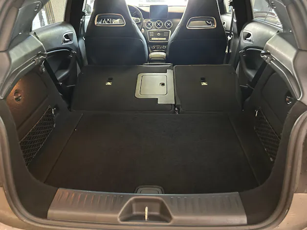 Mercedes-Benz A 250 AMG Line 4m