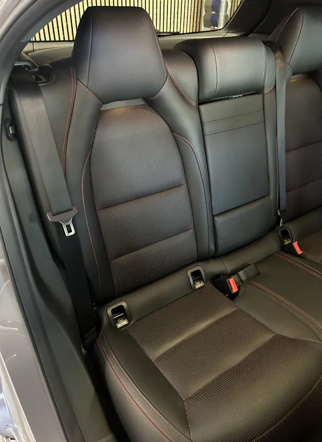 Mercedes-Benz A 250 AMG Line 4m