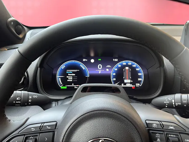 Toyota Yaris Cross 1.5 VVT-i HSD Premium AWD-i