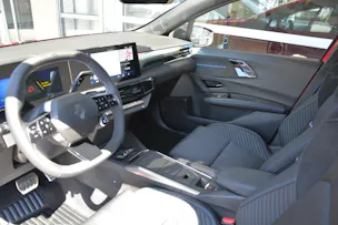 RENAULT Clio 1.8 E-Tech esprit Alpine