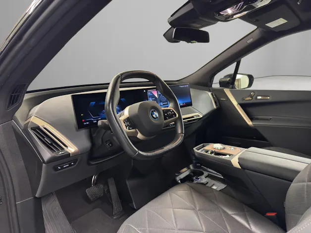 BMW iX xDrive50