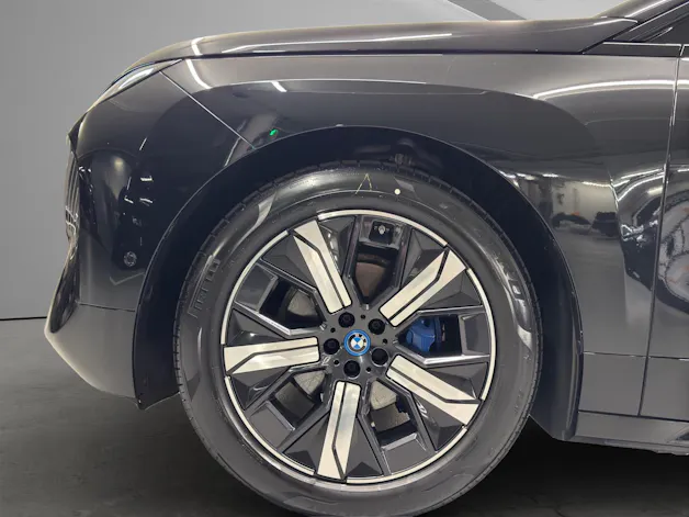 BMW iX xDrive50