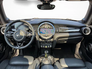https://vehicle.imgix.net/4429255/1e241aa5-1a0c-47ac-8a43-12b2eb2e341e.jpg