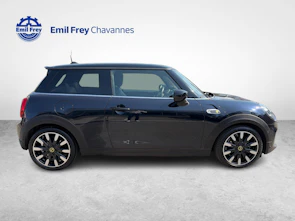 Fahrzeugbild MINI F56 Cooper SE