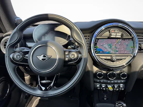 Fahrzeugbild MINI F56 Cooper SE