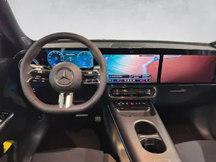 MERCEDES-BENZ GLB 220 AMG Line 4Matic