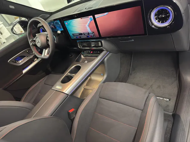 MERCEDES-BENZ GLB 220 AMG Line 4Matic