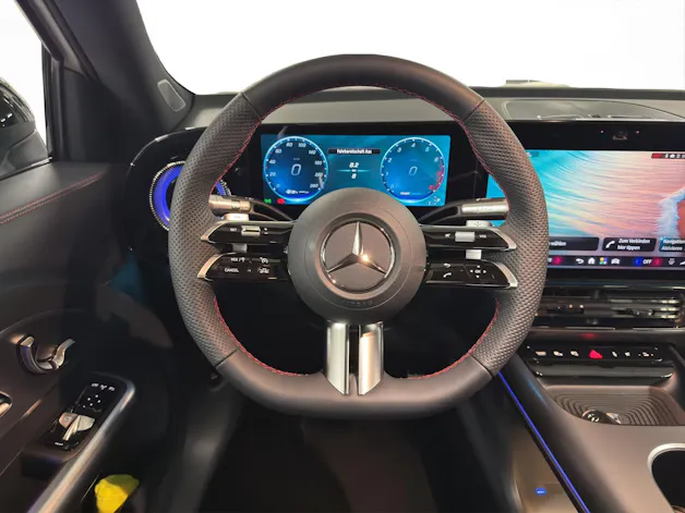 MERCEDES-BENZ GLB 220 AMG Line 4Matic